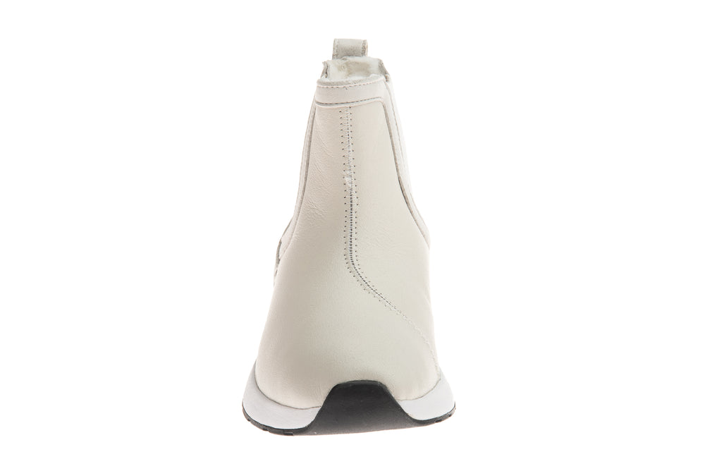 Merino Chelsea, Leder