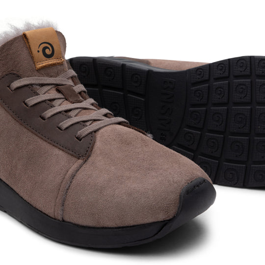 Merino Classic Low, schwarze Sohle